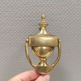 Old door hammer in solid brass. Estimated 1960s.