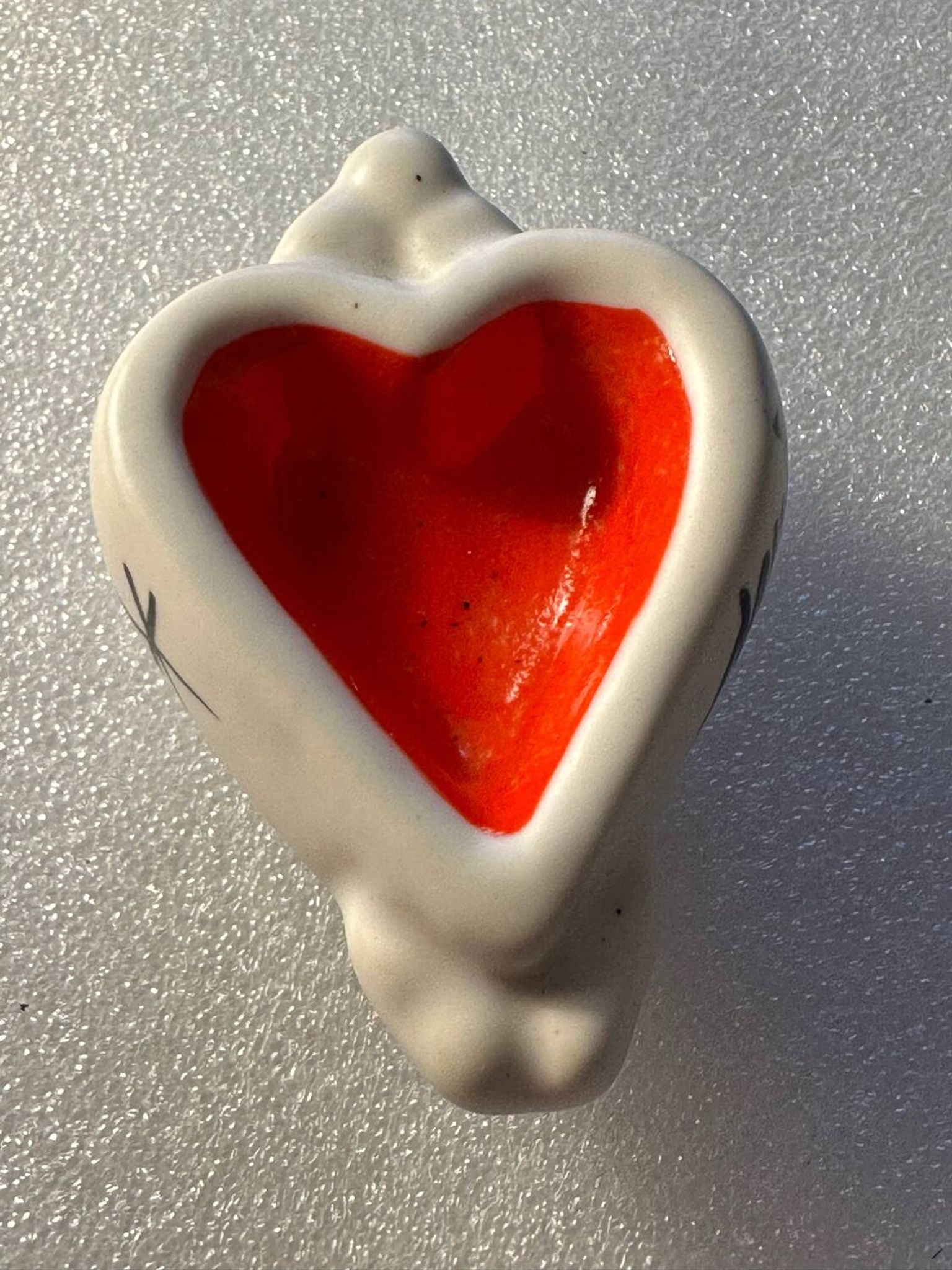 Vintage 50s salt and pepper shaker - ceramic - heart shapes