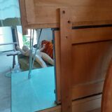 Buffet in green formica.