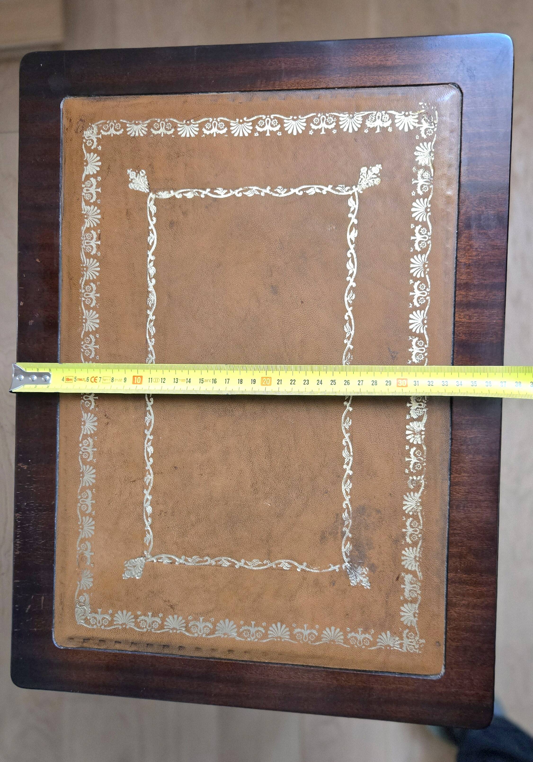 Nest of tables Louis XVI