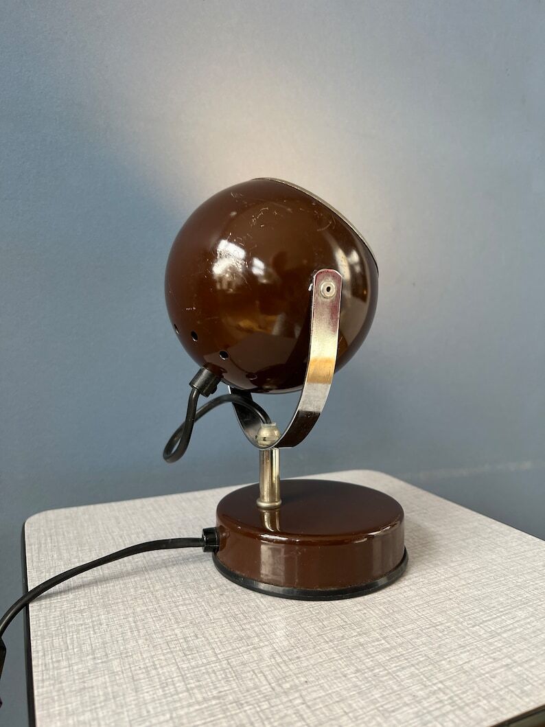 Space Age Eyeball table lamp