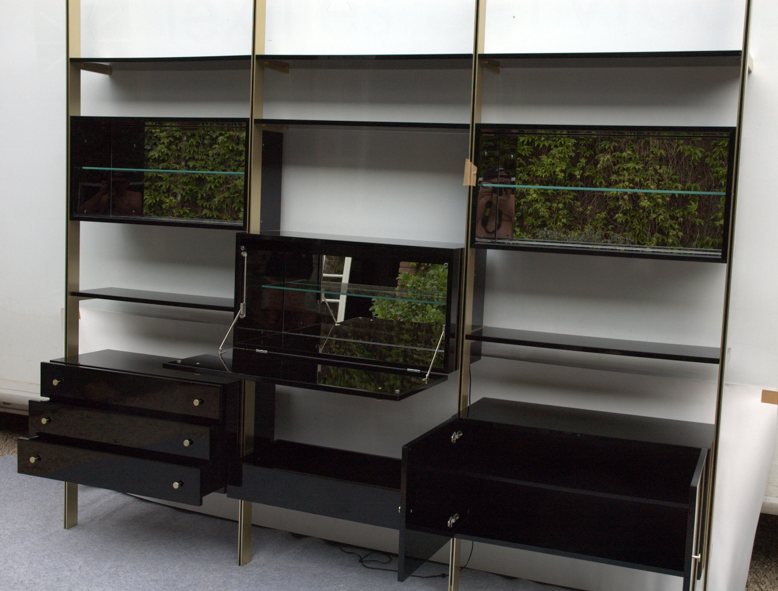 Library shelves in lacquer and brass by Roche Bobois 1970 s