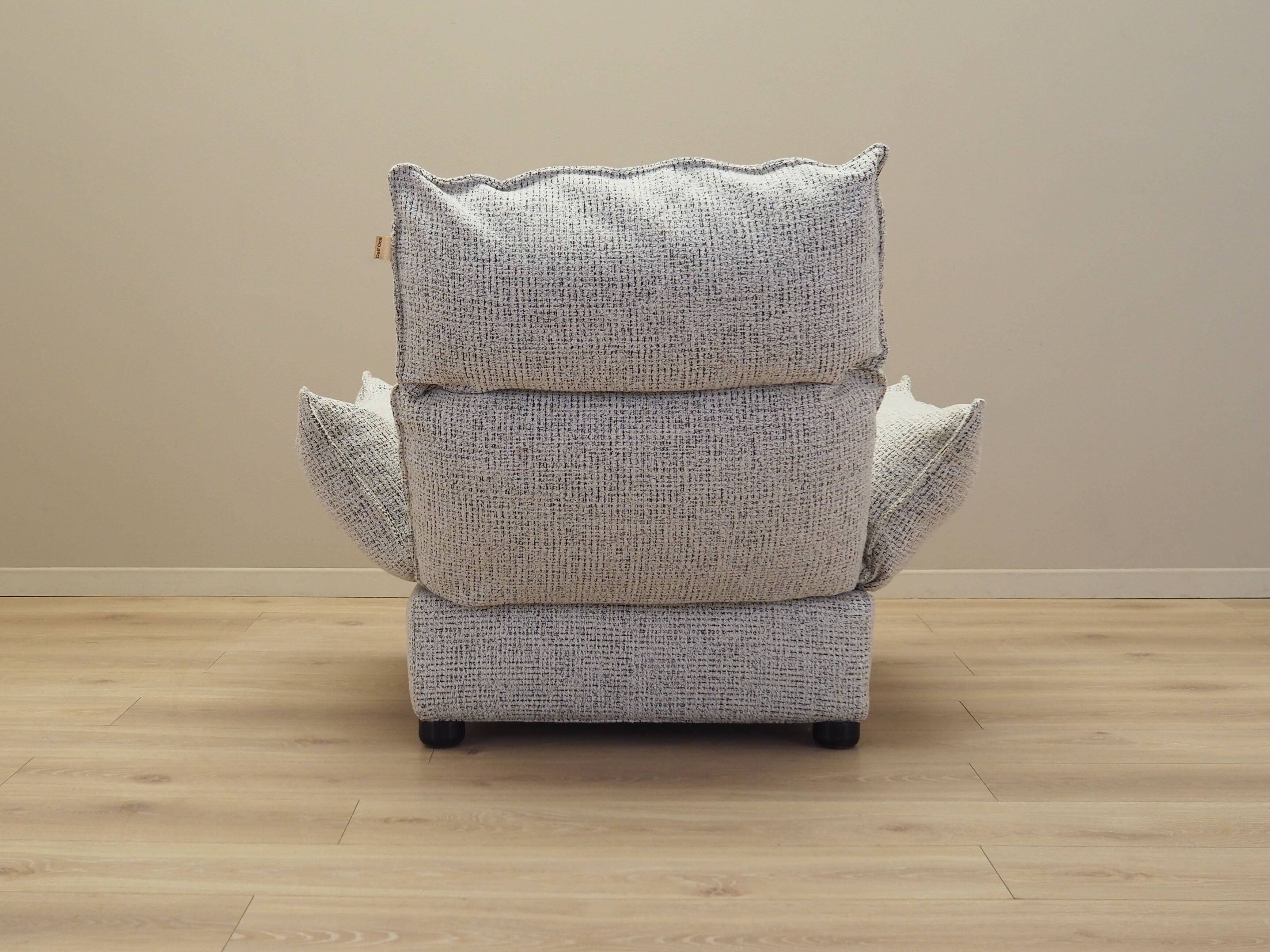 Lounge armchair, Italian design, 1970s, production: Italy