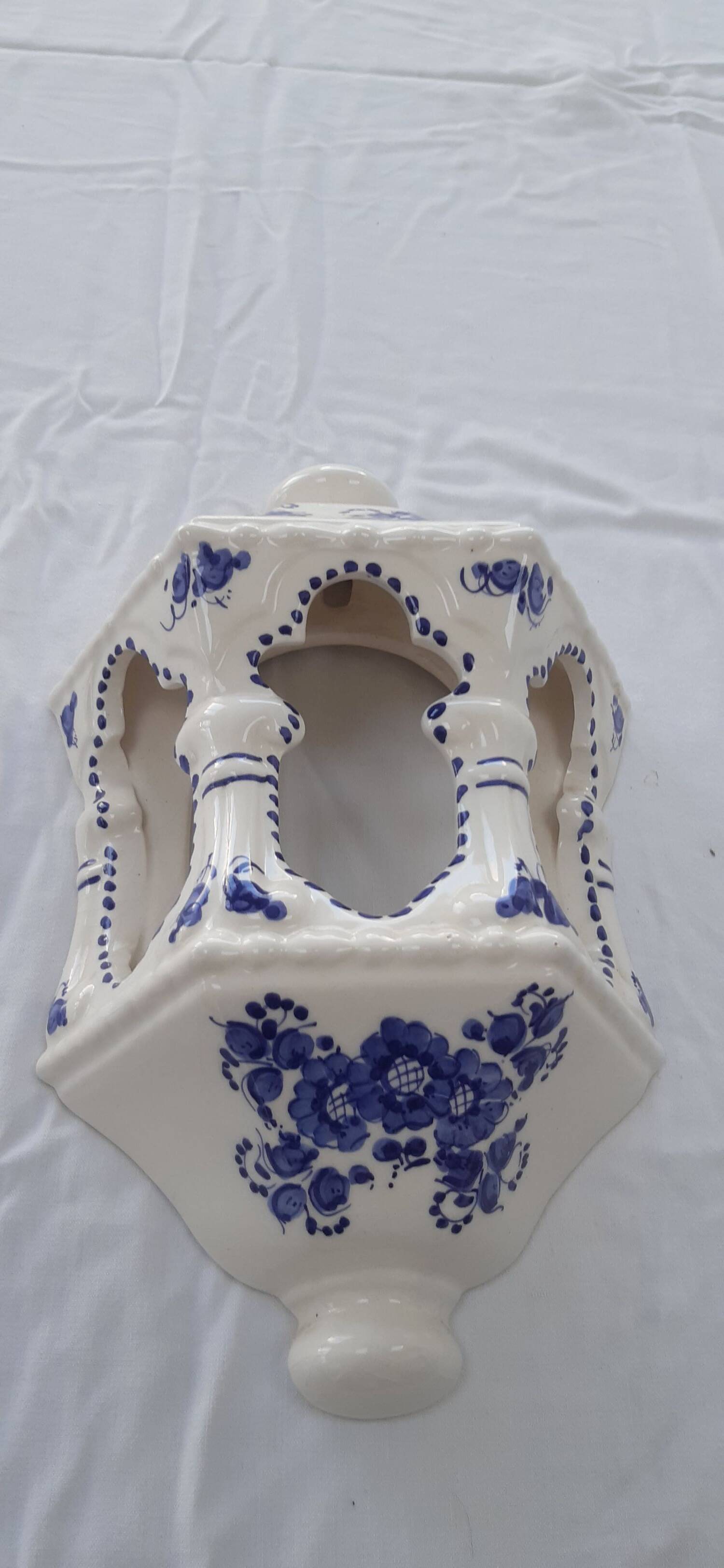 set of 2 ceramic wall lights