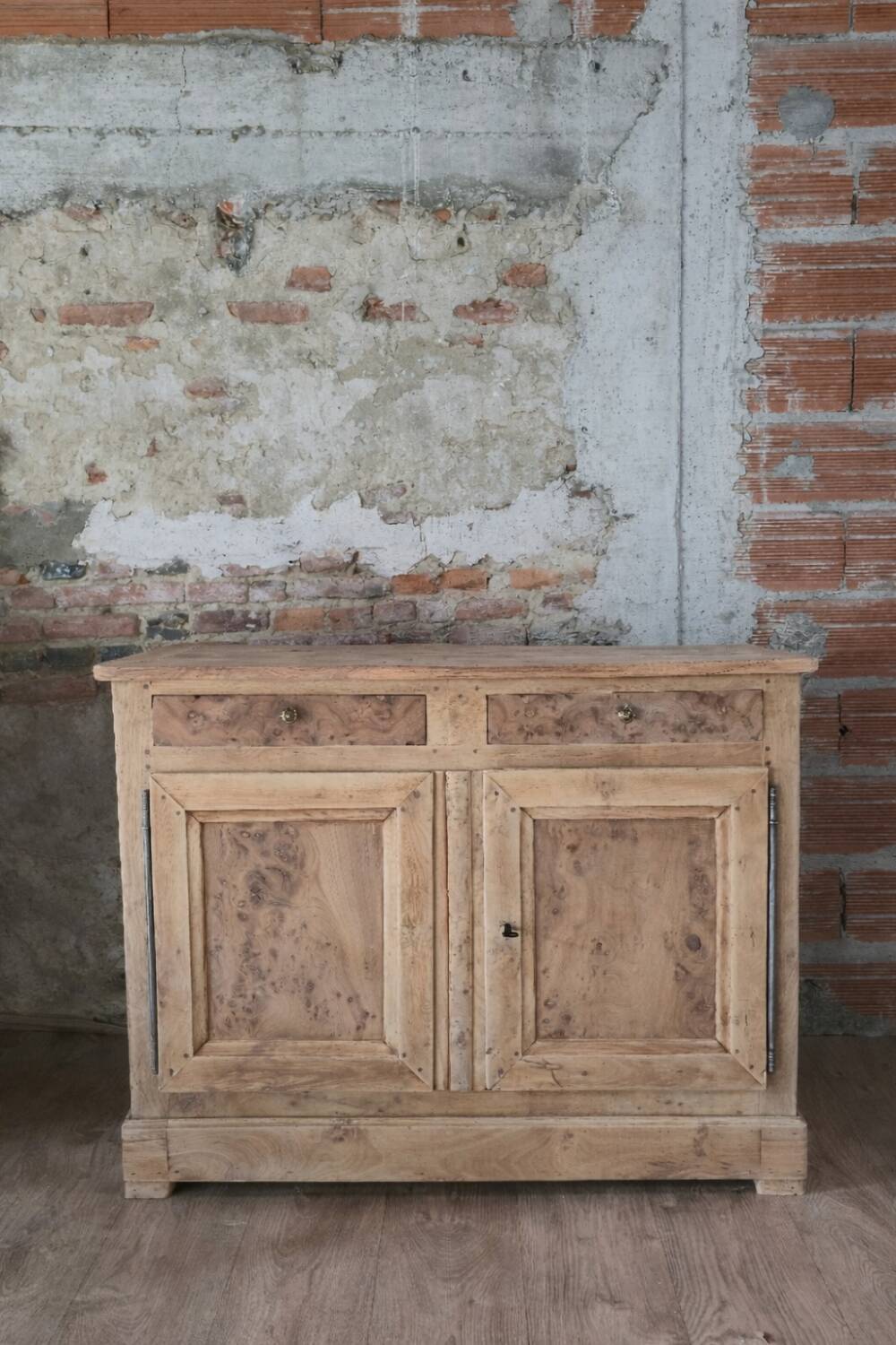 Buffet rare en ronce d'orme et chêne