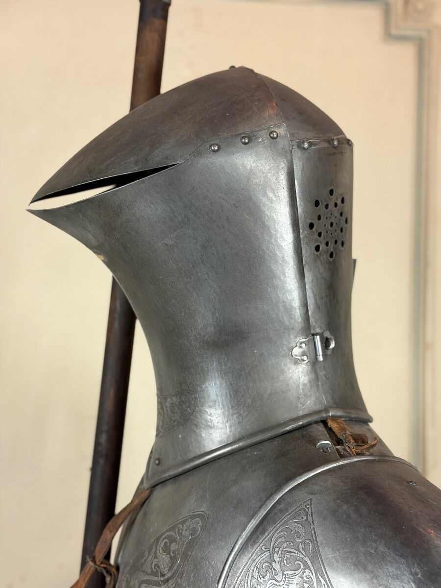 Renaissance-style armour, Spain, around 1880.