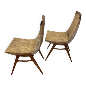 (Lot) 2 teak designer chairs (1950s)