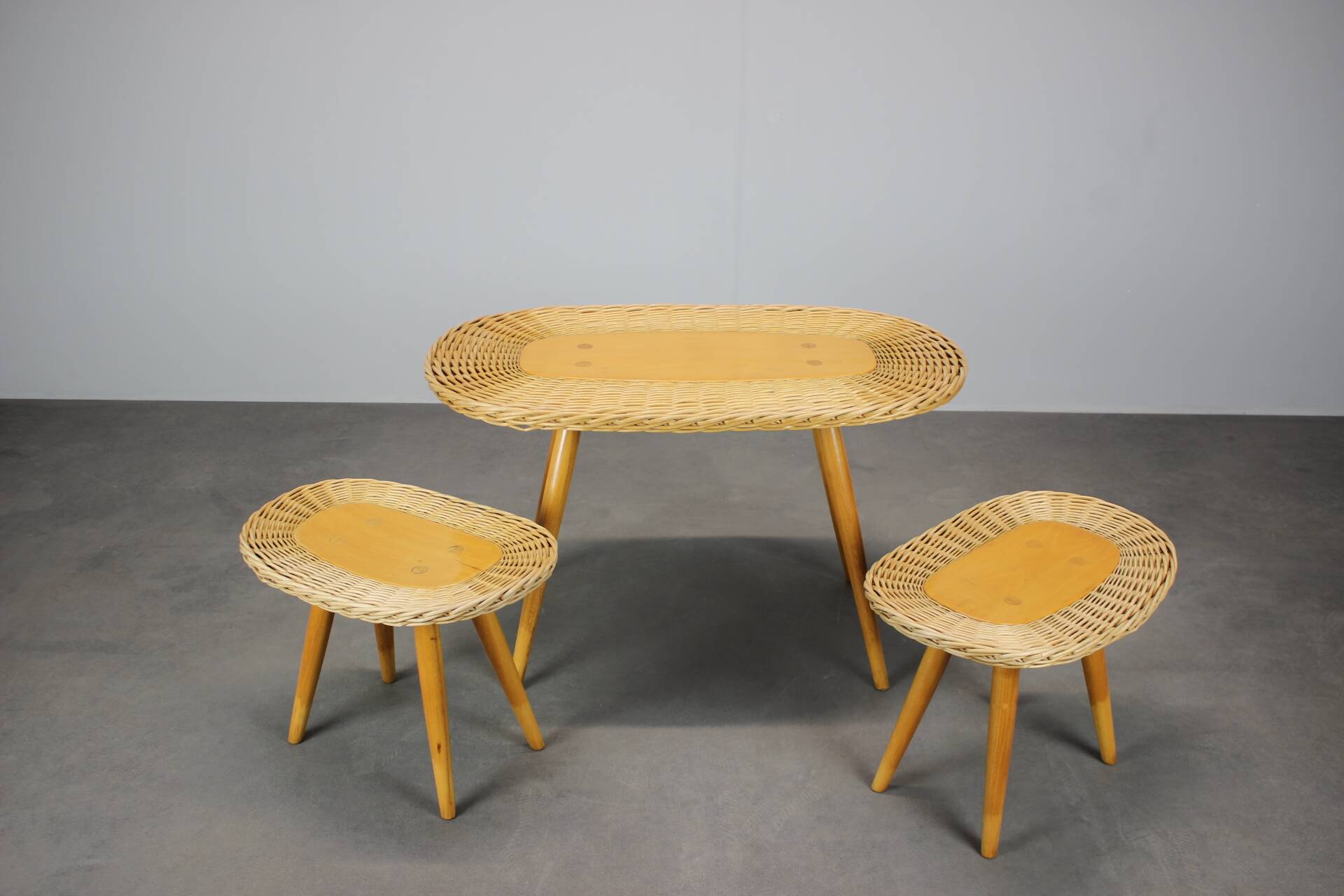 Ensemble de sièges en rotin de style mid-century par uluv, tchécoslovaquie, années 1960.