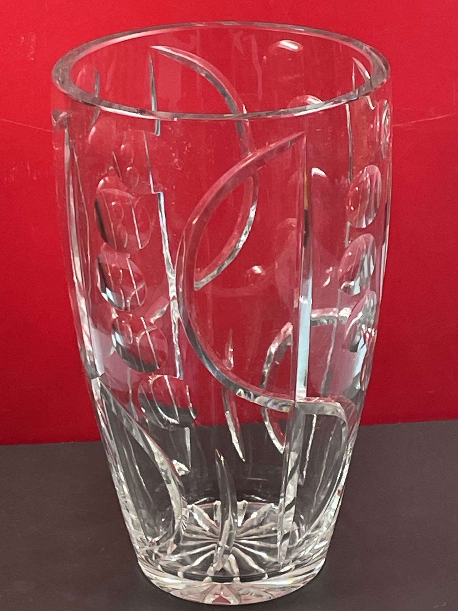 Vase vintage geometric pattern