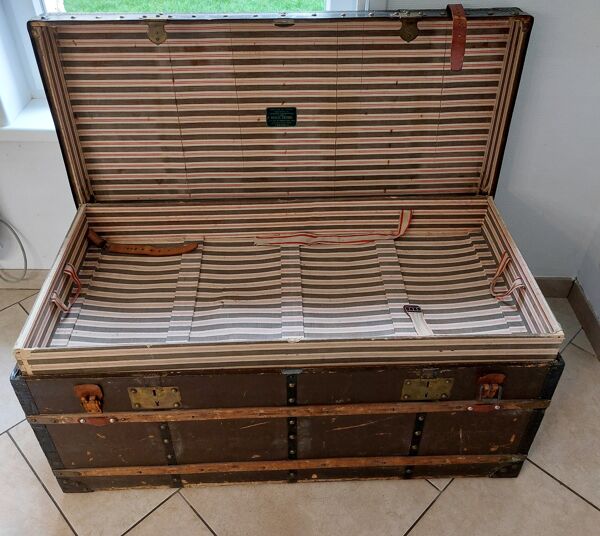 Malle de voyage ancienne