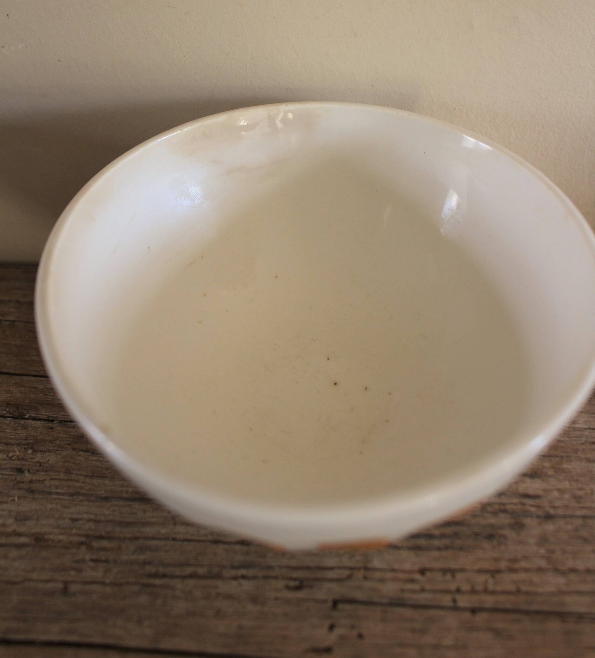 Sarreguemines orange footed bowl from the 70s