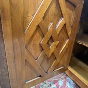 Buffet de style chasse en merisier