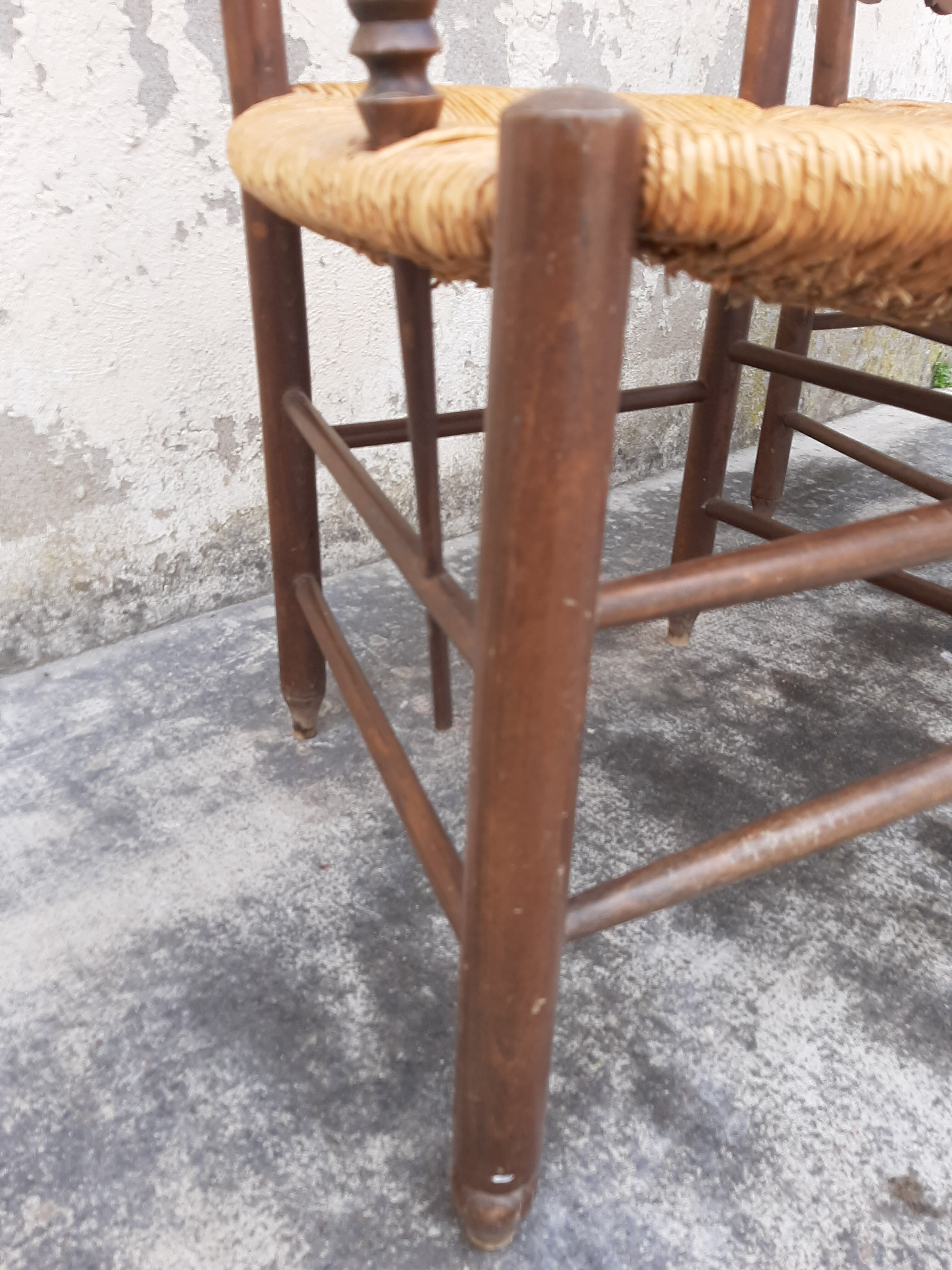 Paire de fauteuils rustique en chêne