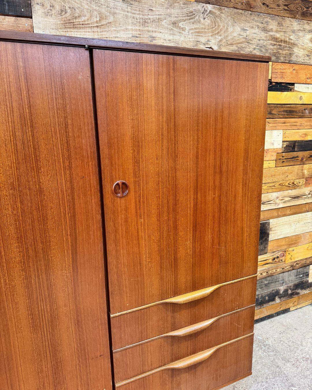Armoire Scandinave vintage
