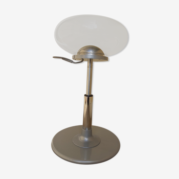 Mambo stool variable height