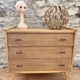 Chest of drawer compass feet