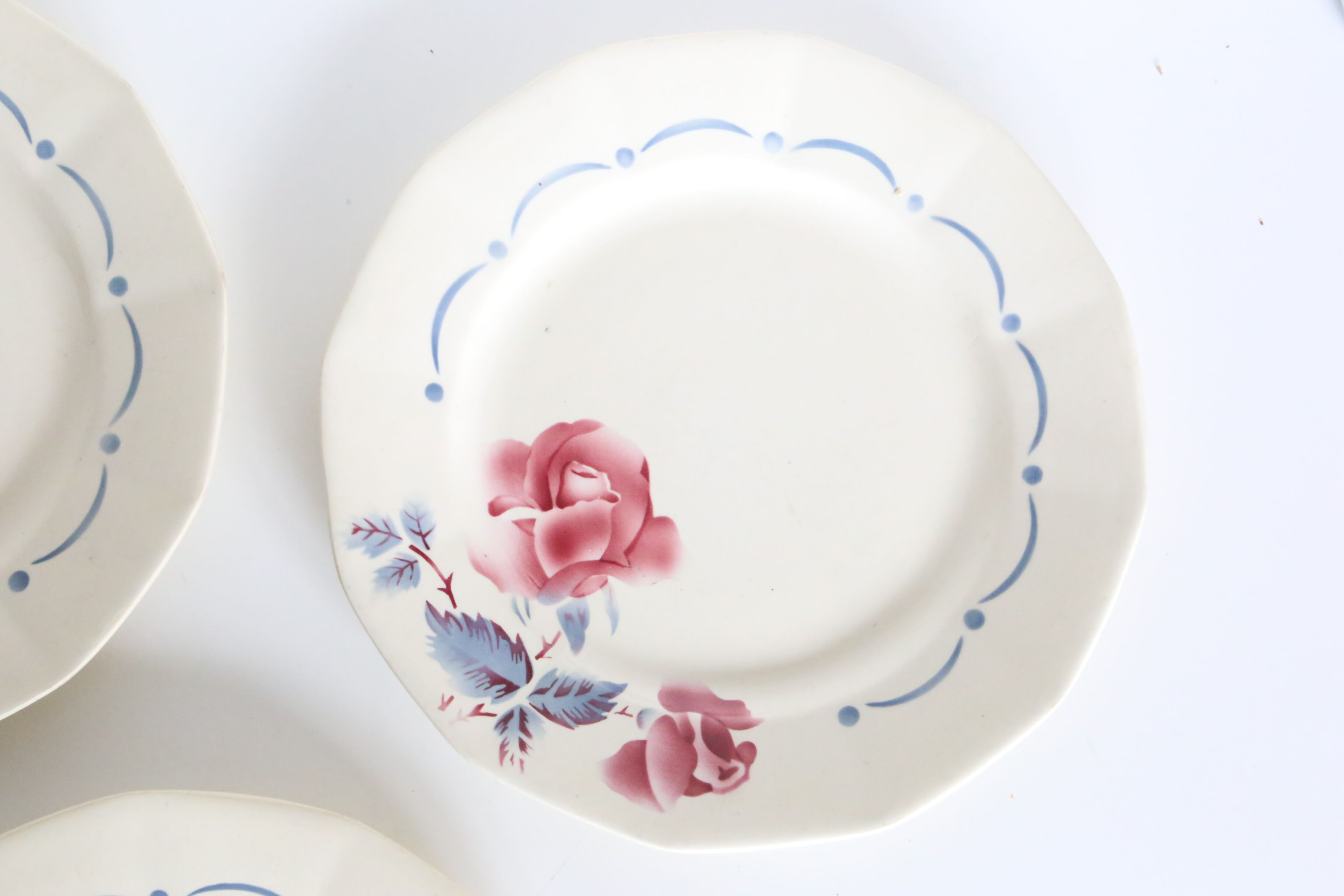Set of 4 flat plates Sarreguemines Digoin Boulogne motif