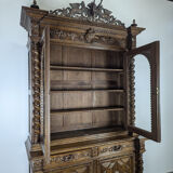 Renaissance style hunting cabinet in walnut