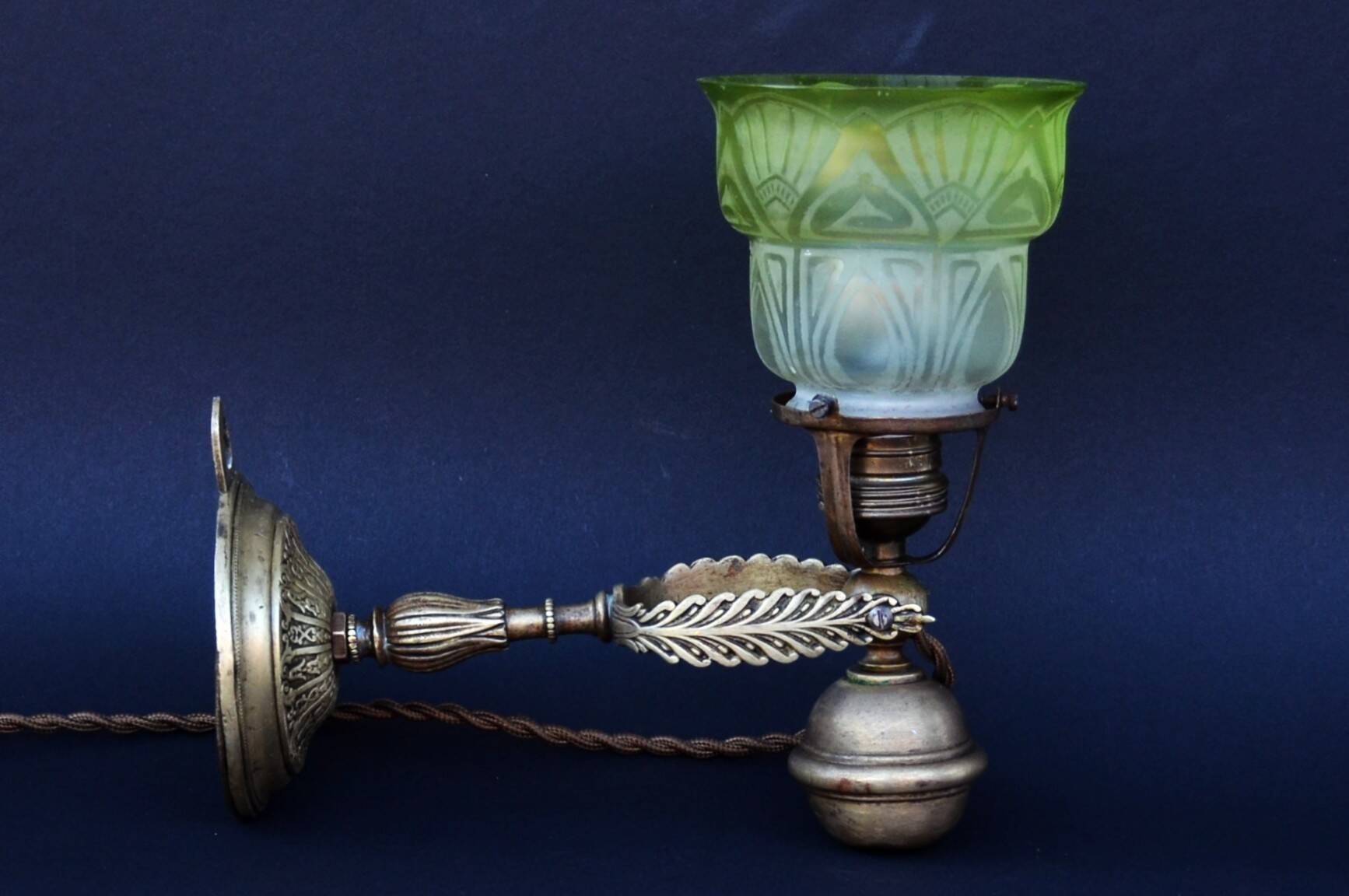 Antique Brass Gimbal Table Lamp Navy Ship Marine Massive Brass - Wall Light