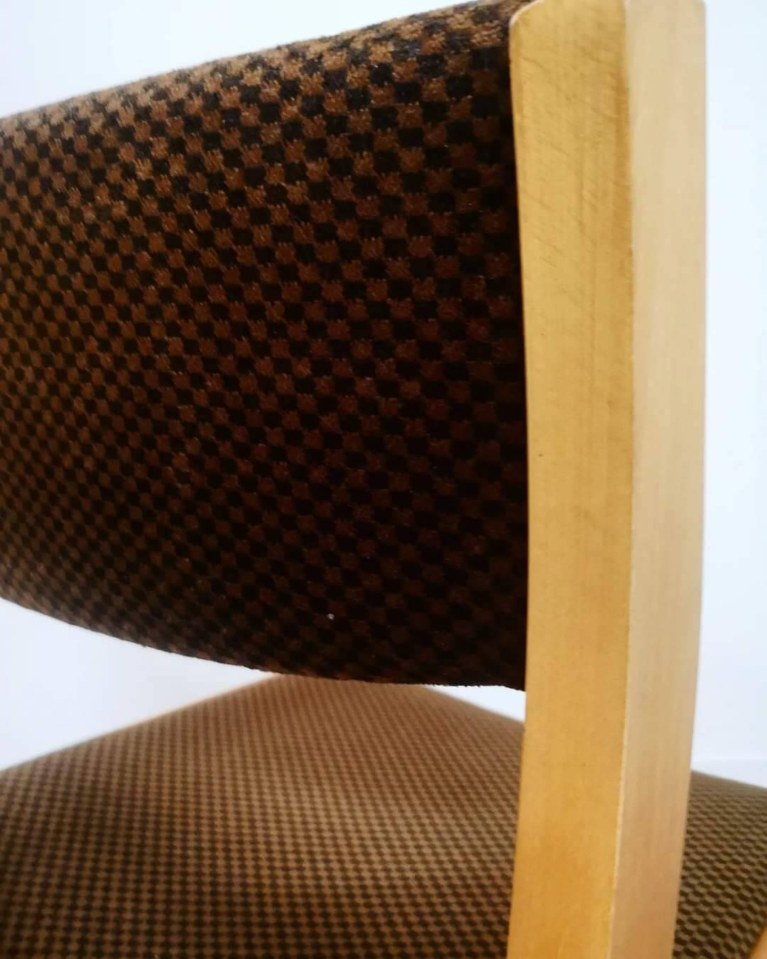 Set of 4 vintage chairs in thick velvet