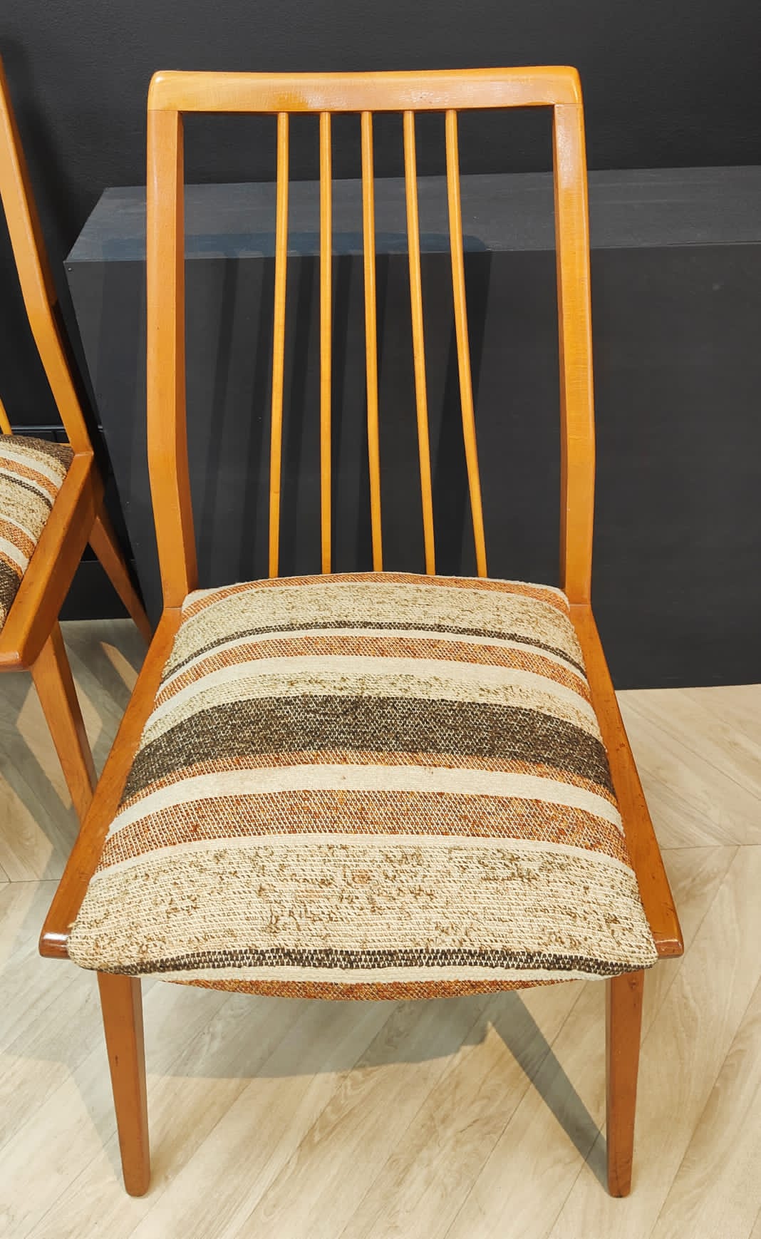 Six mid century dining table chairs