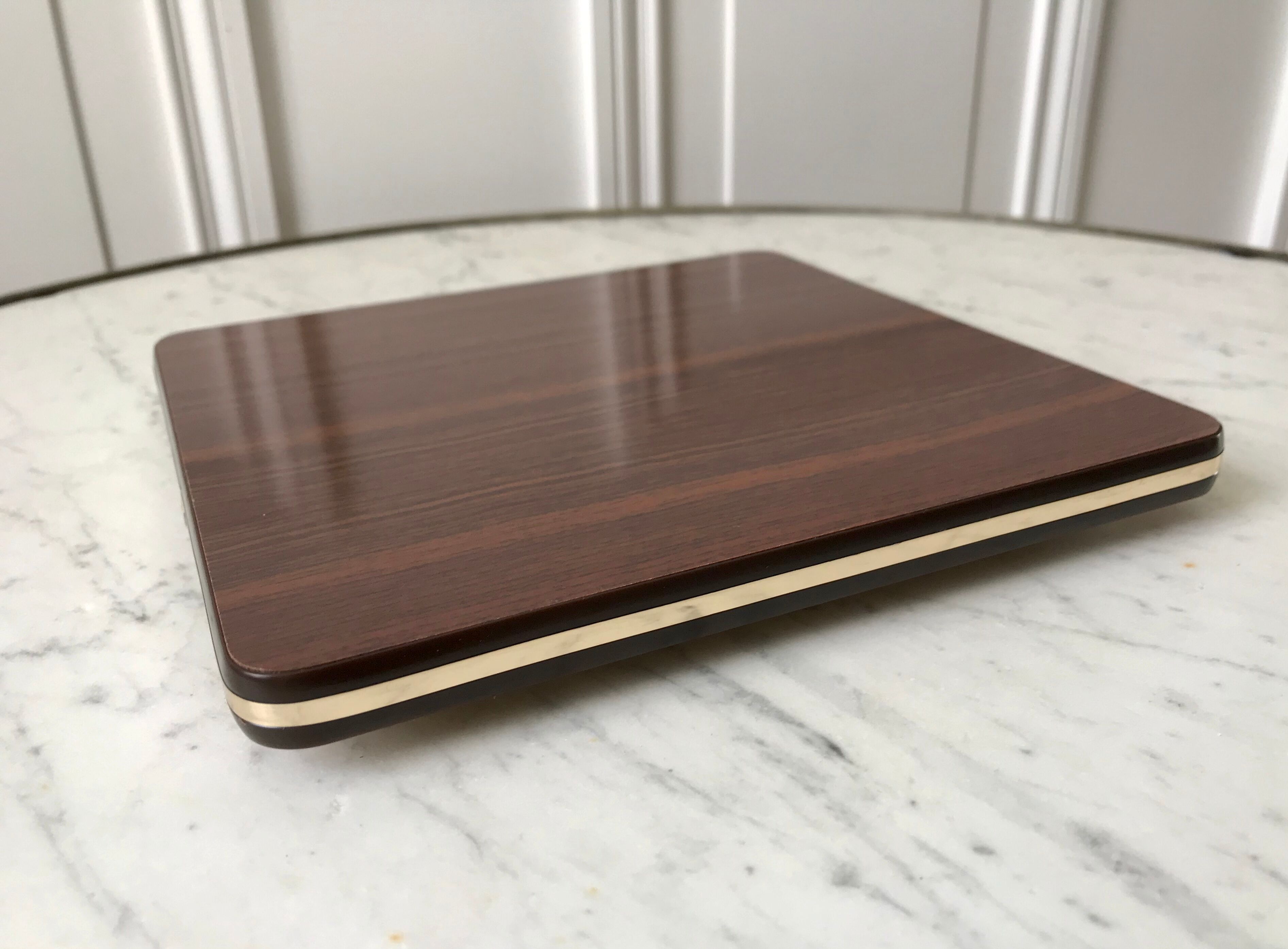 Formica flat bottom and golden border 70s