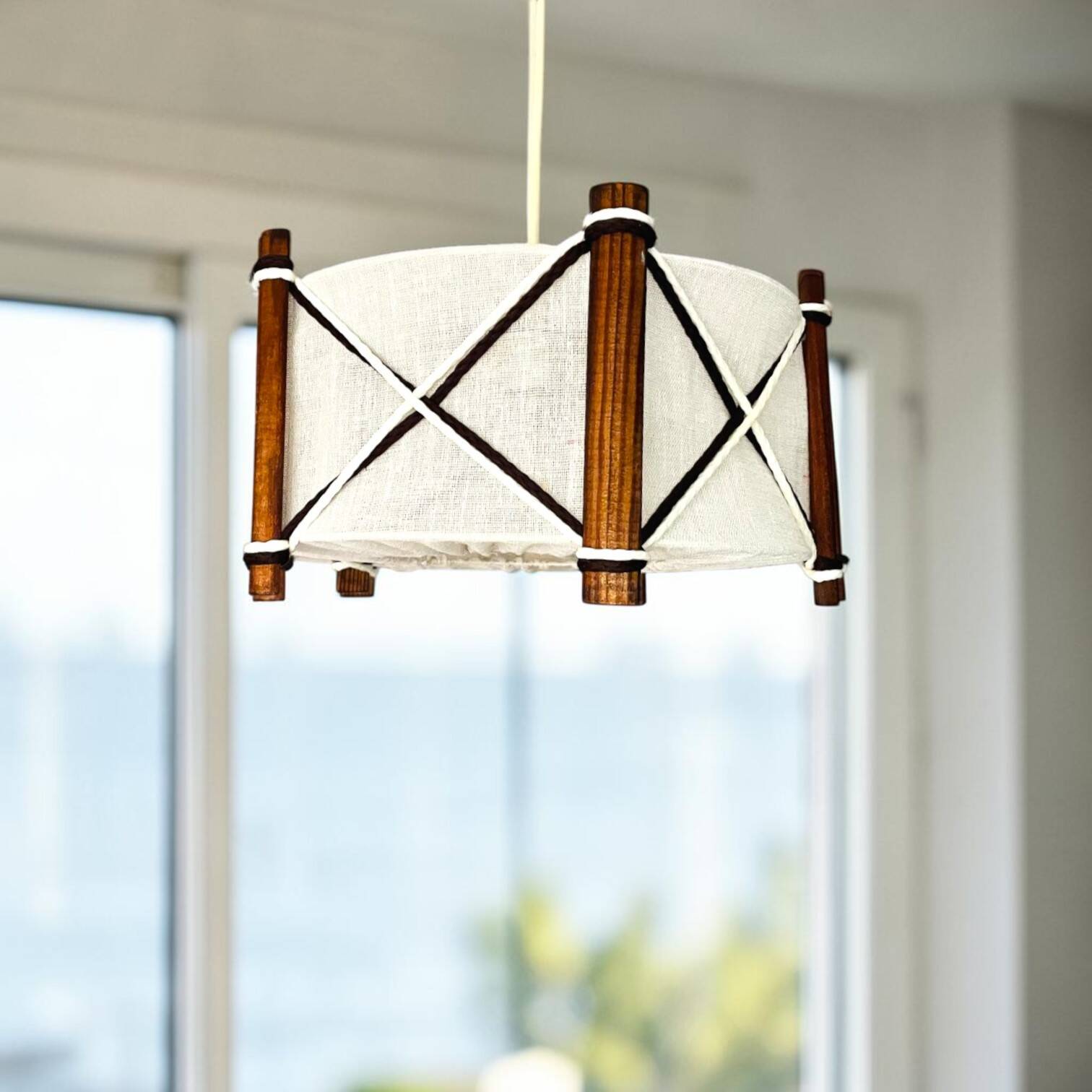 Suspension vintage en bois scandinave de style nautique