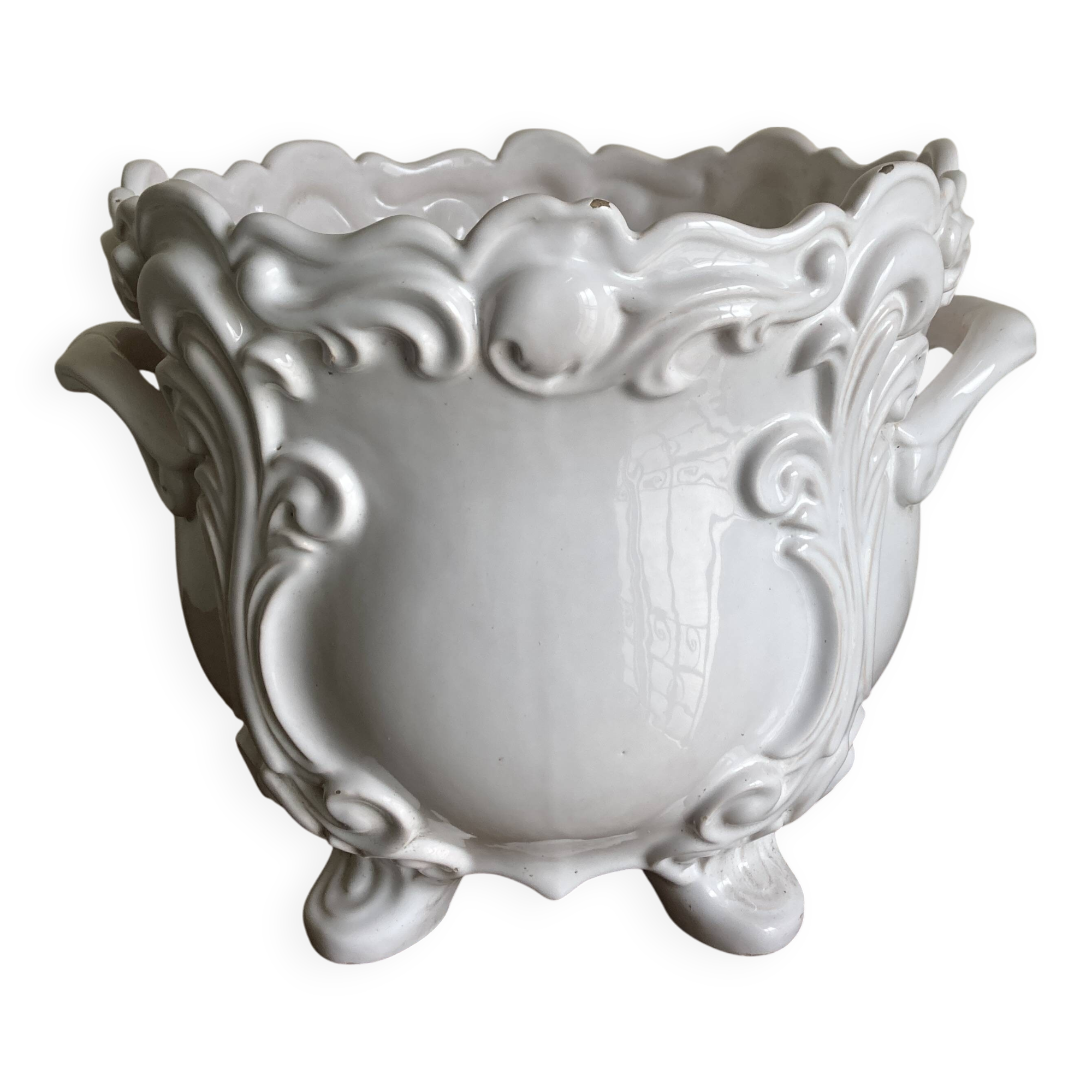 Moustiers Lallier white earthenware floor planter D30cm