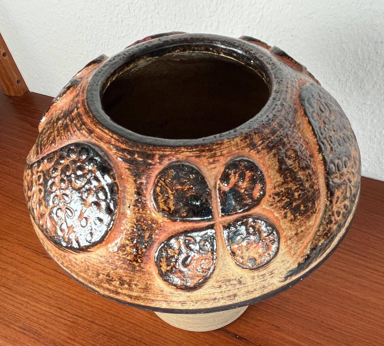 Mid-century modern stoneware mushroom vase by Haico Nitzsche for Søholm, 1960s.