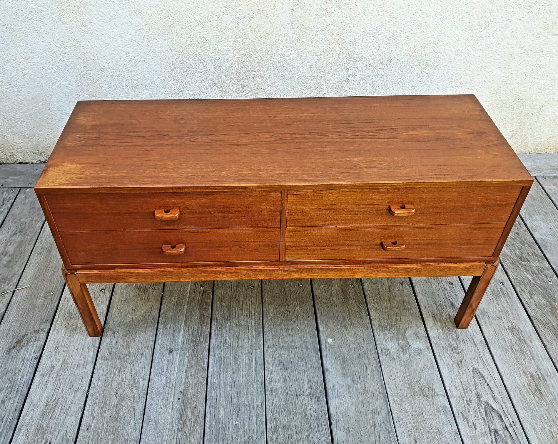 Danish bass dresser teck aksel kjersgaard odder