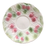 Strawberry-decorated slip plate