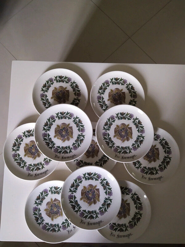 10 Gien cheese plates