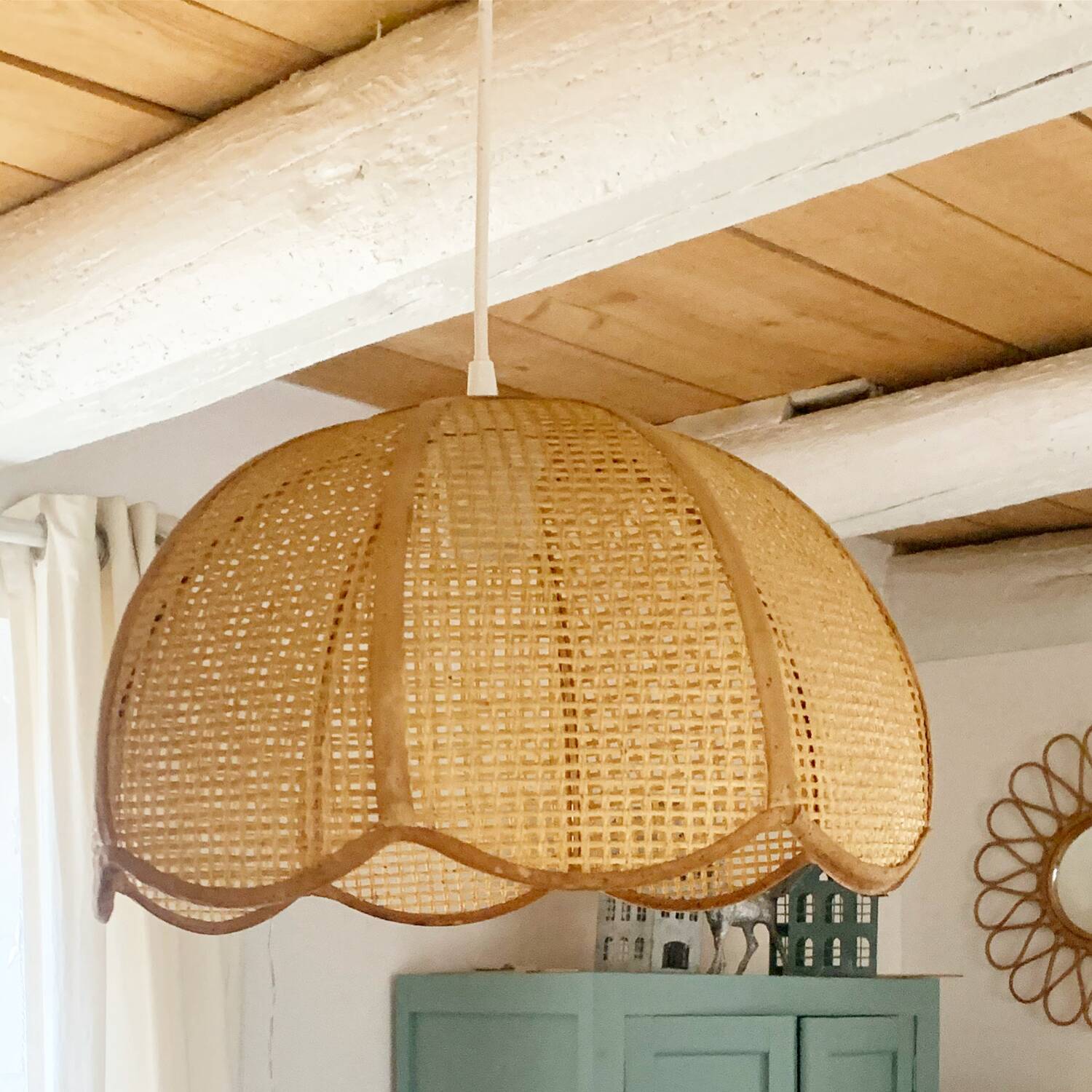 Suspension vintage en  rotin