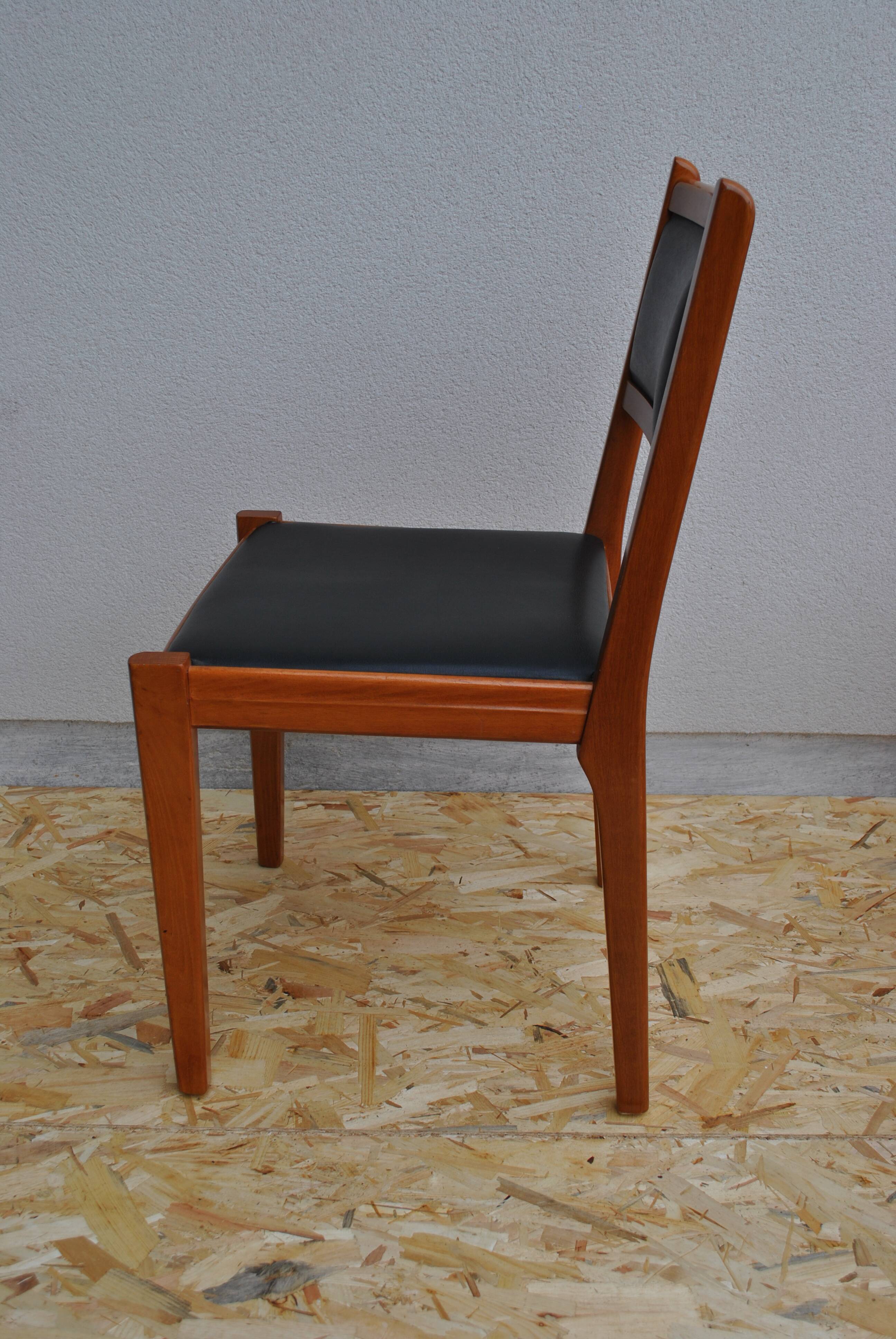 Lot of 6 vintage chairs