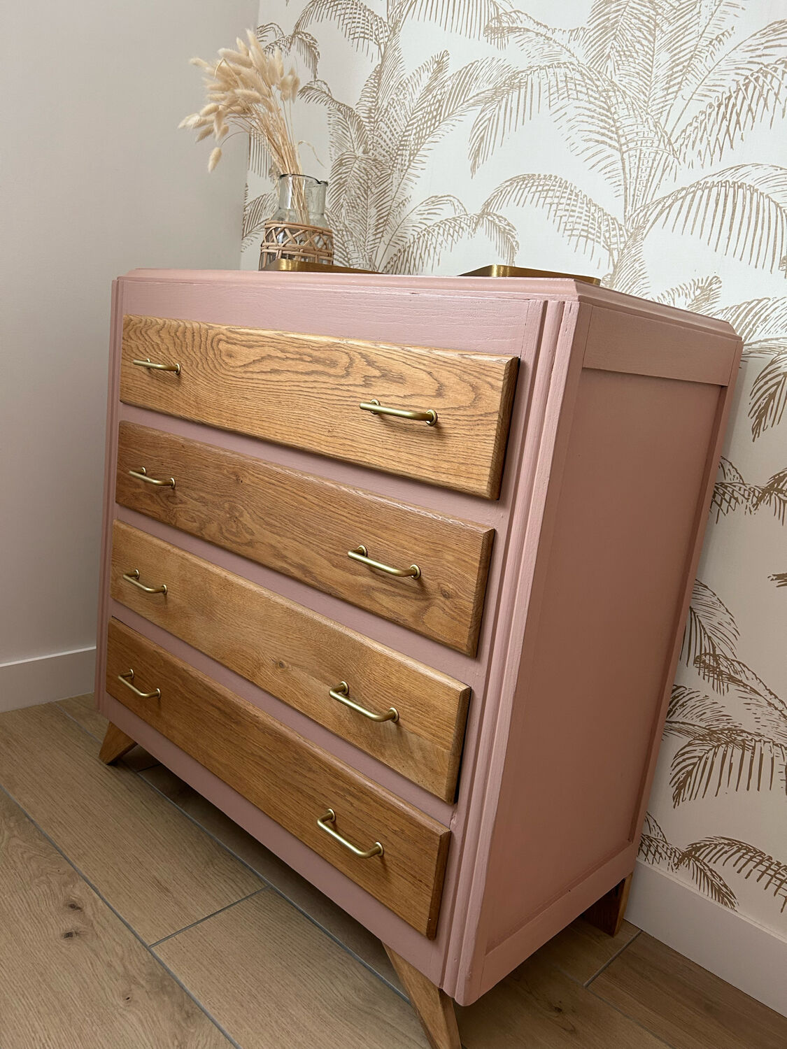 Compass feet dresser