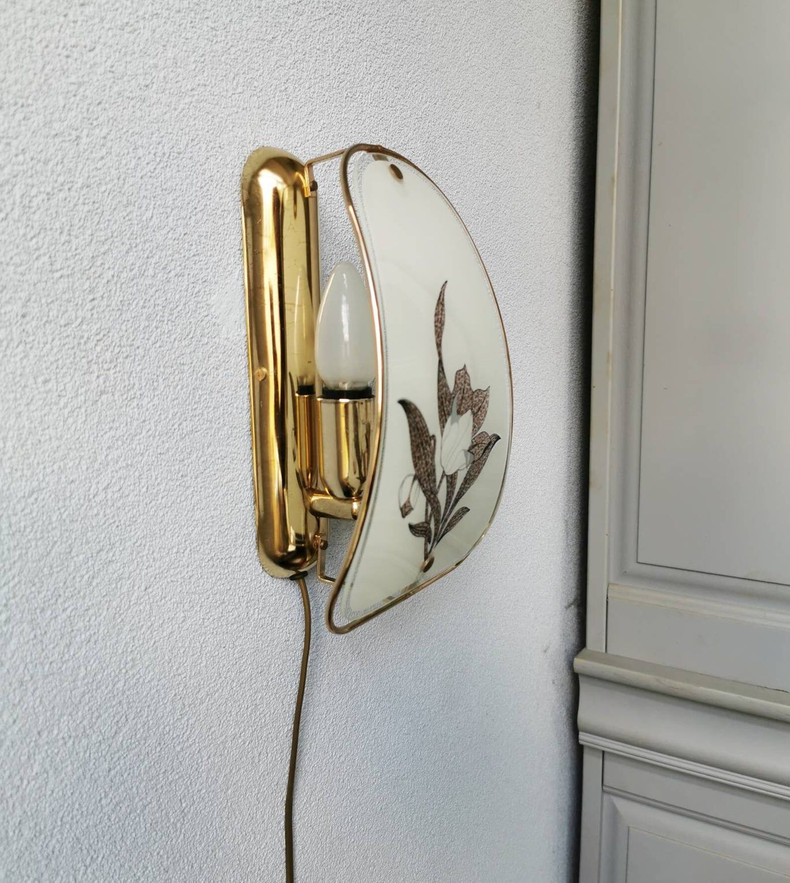 Vintage applique with 1980 glass lampshade