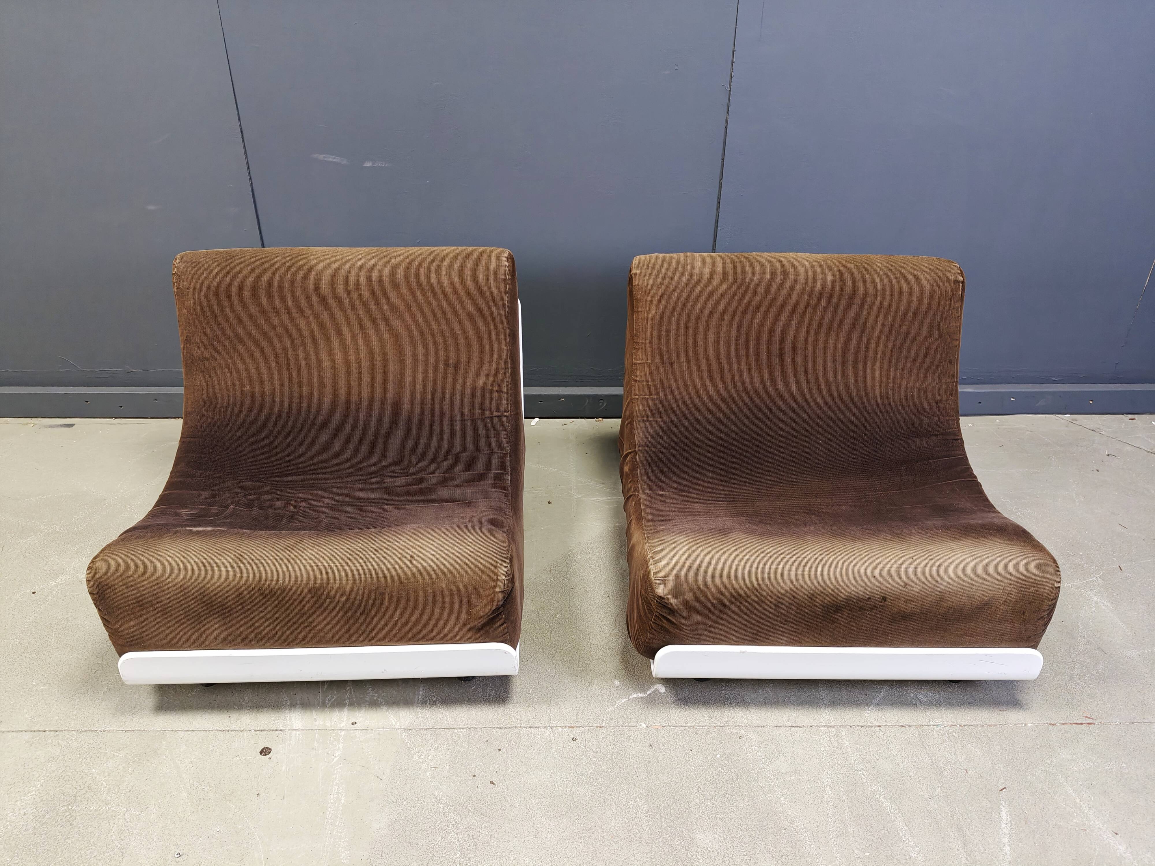 Space age Orbis lounge chairs by Luigi Colani for Cor, 1960s