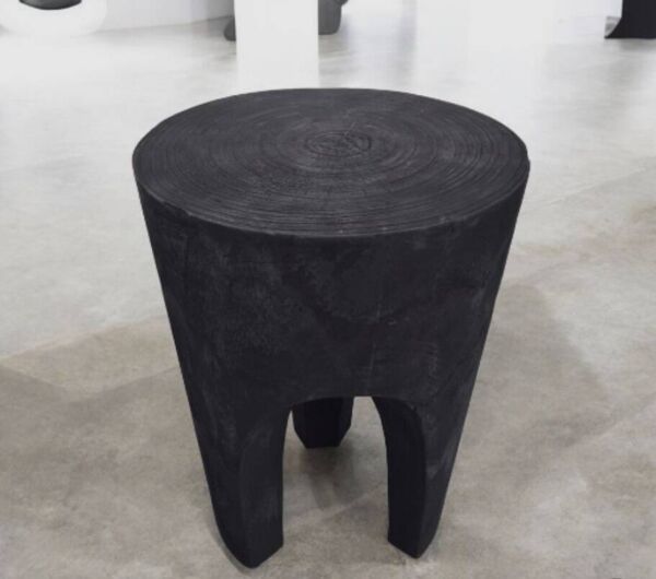 Tabouret en bois brule shou sugi ban