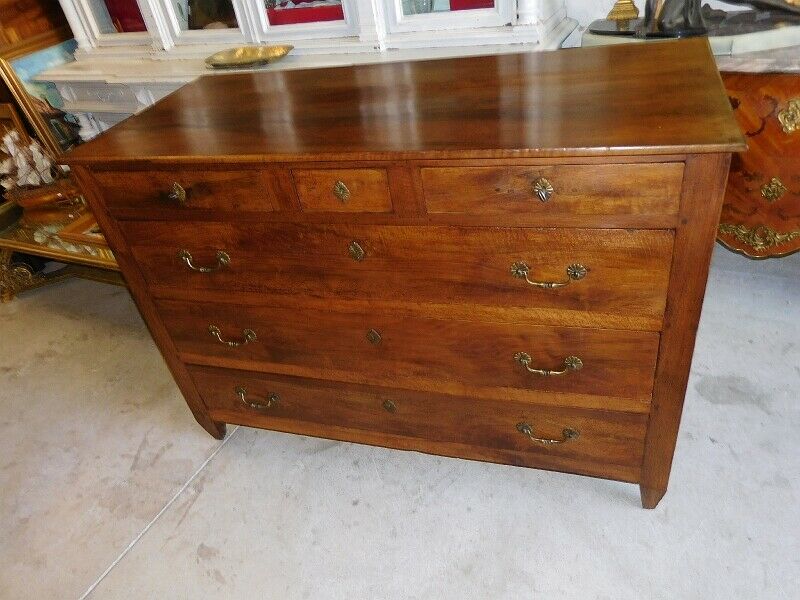 6-century walnut pantniere dresser