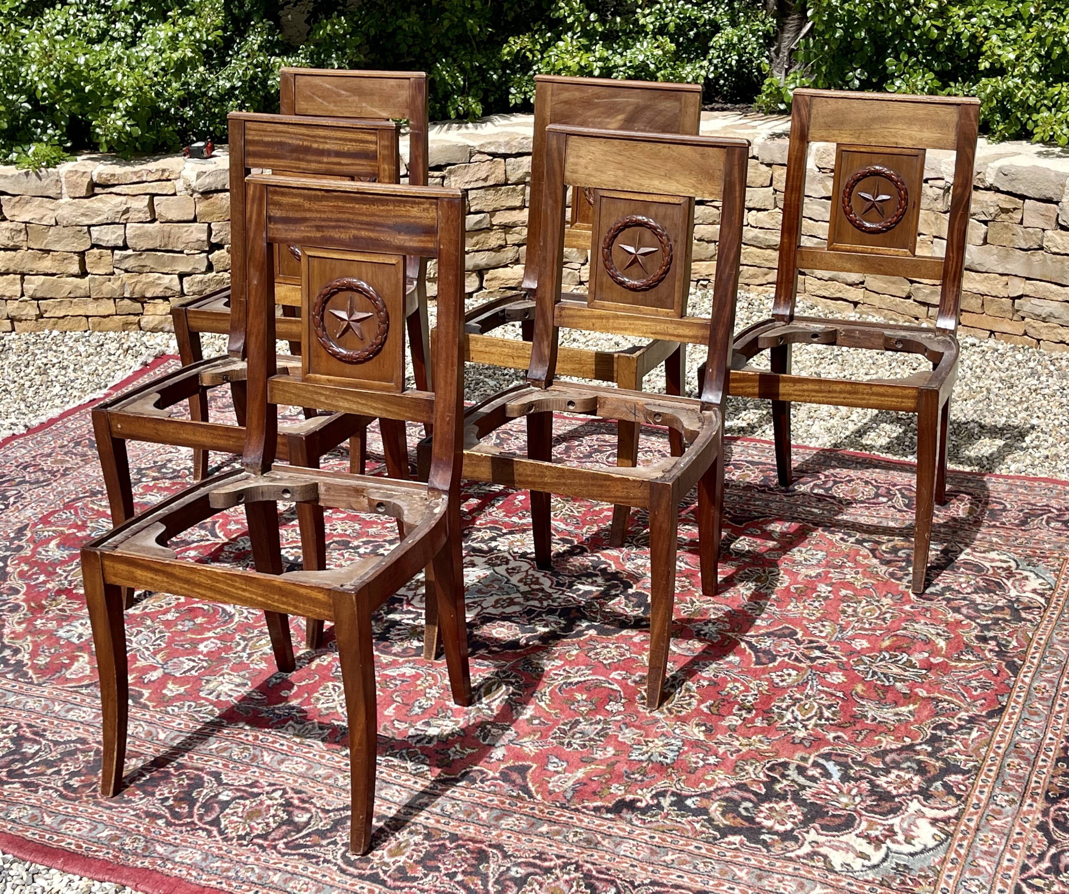Suite de 6 chaises en acajou directoire