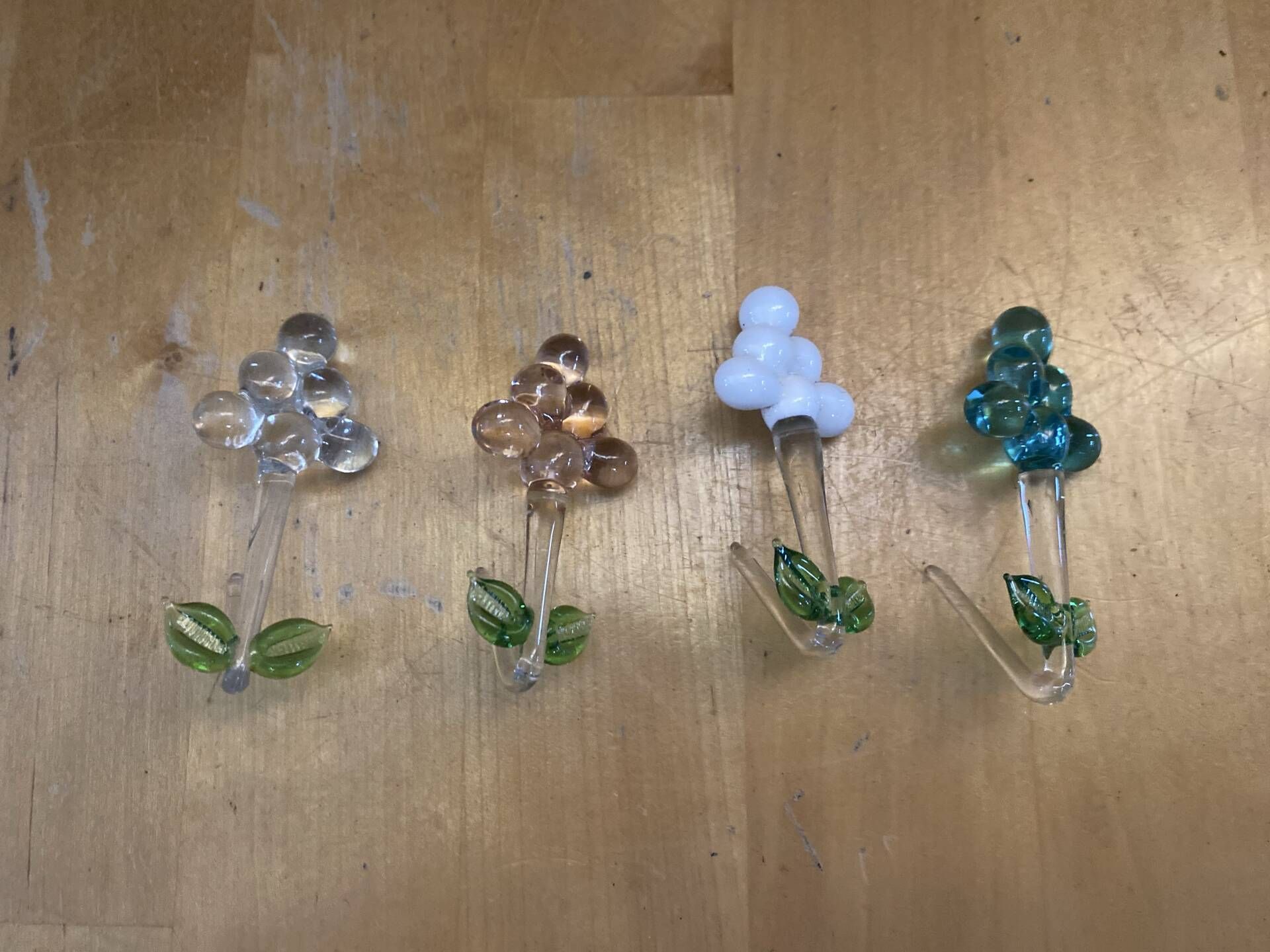 Set of 4 vintage murano glass knife rests grape cluster