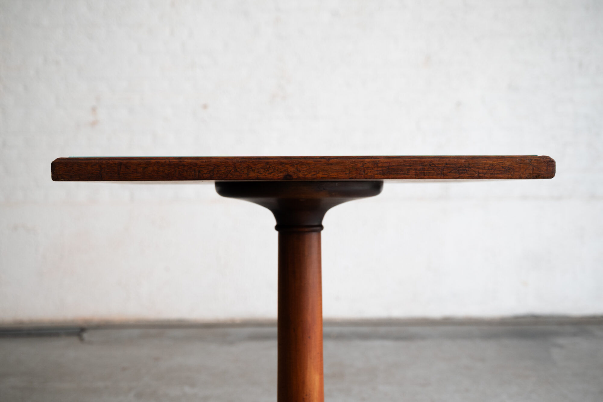 Table bistrot art déco, design français, années 1950