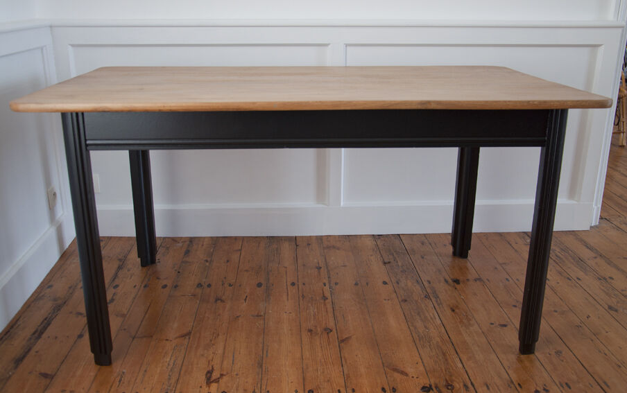 Oak table