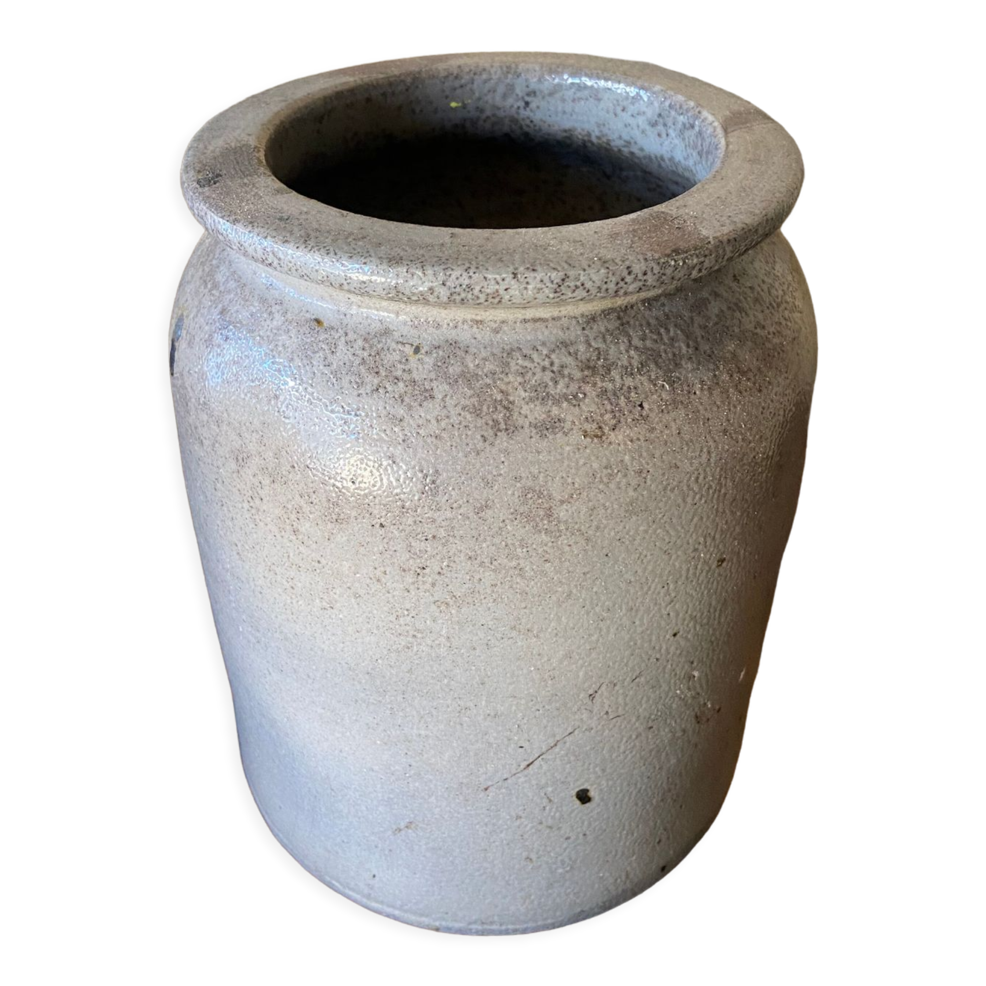 Gray stoneware pot
