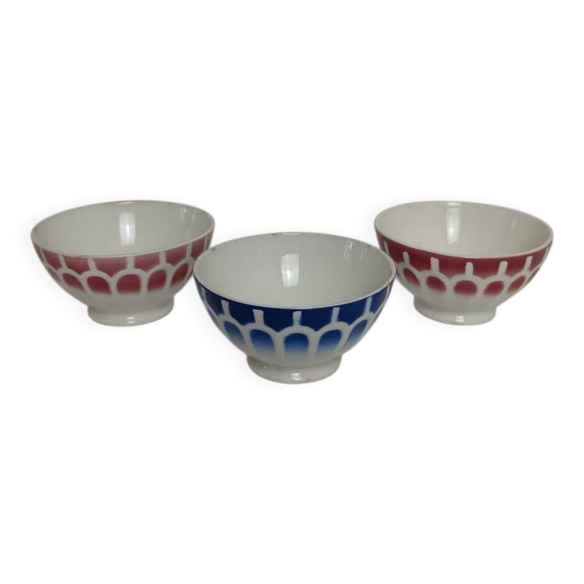 Facet bowl in the style of Moulin des Loups / St Amand