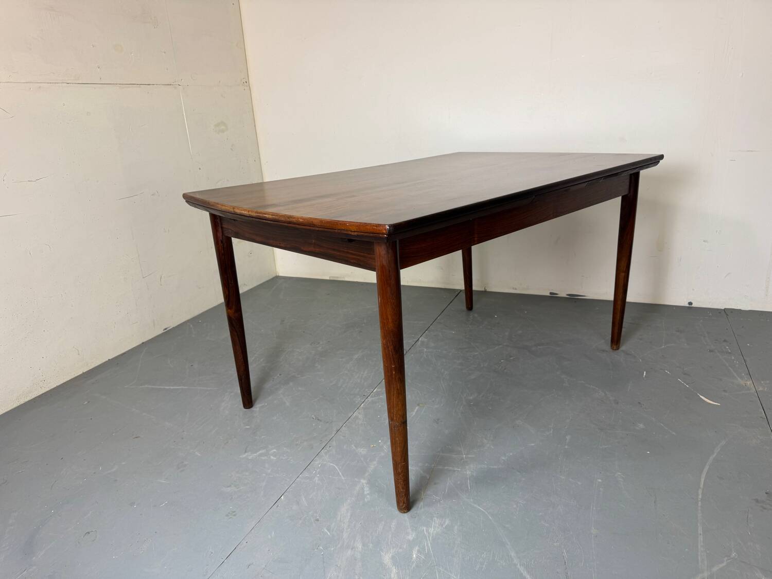 Vintage Danish Design Mid Century Modernist Rosewood extendable Rosewo