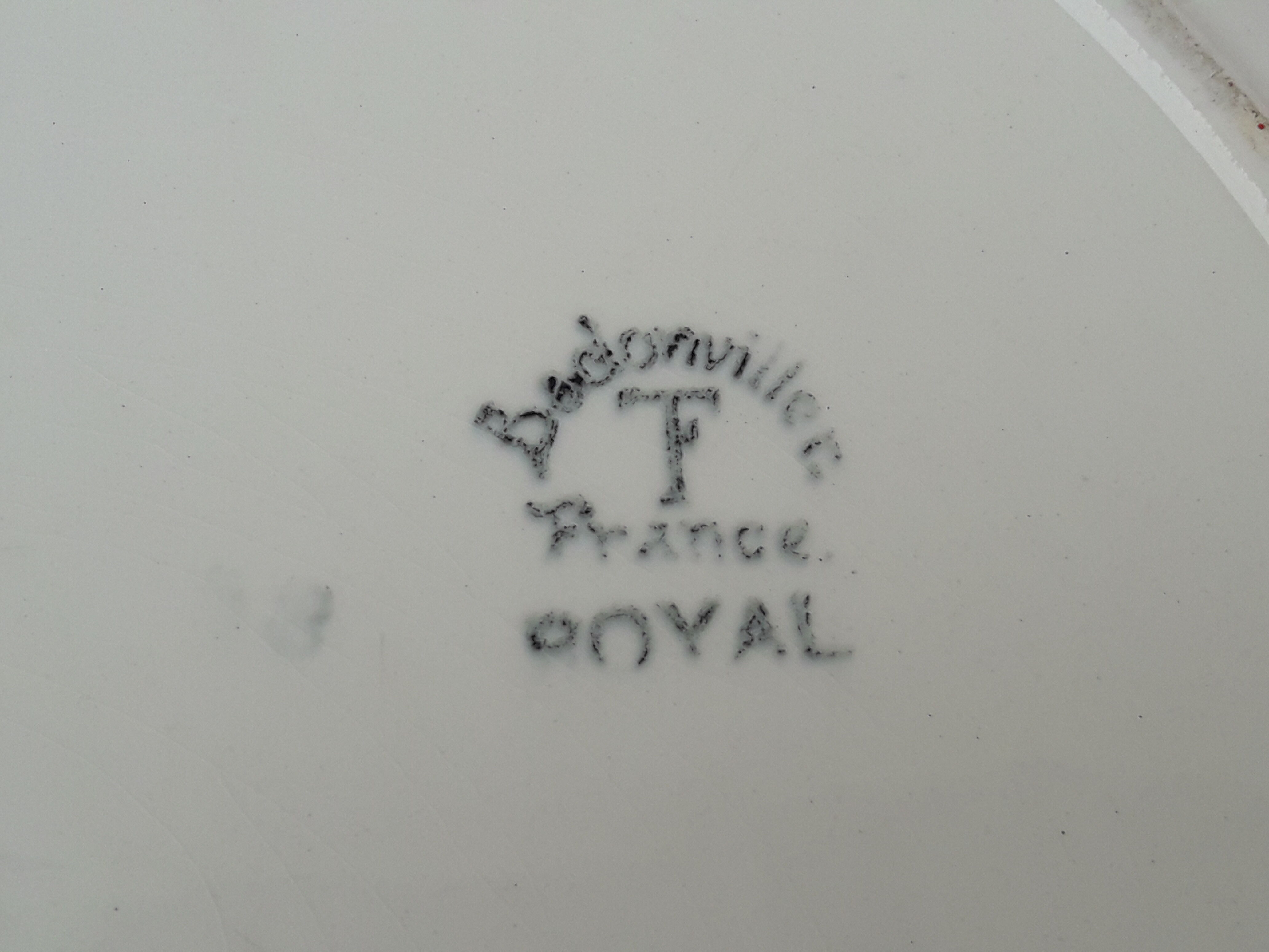 Badonviller model Royal diam round plate 31 cm