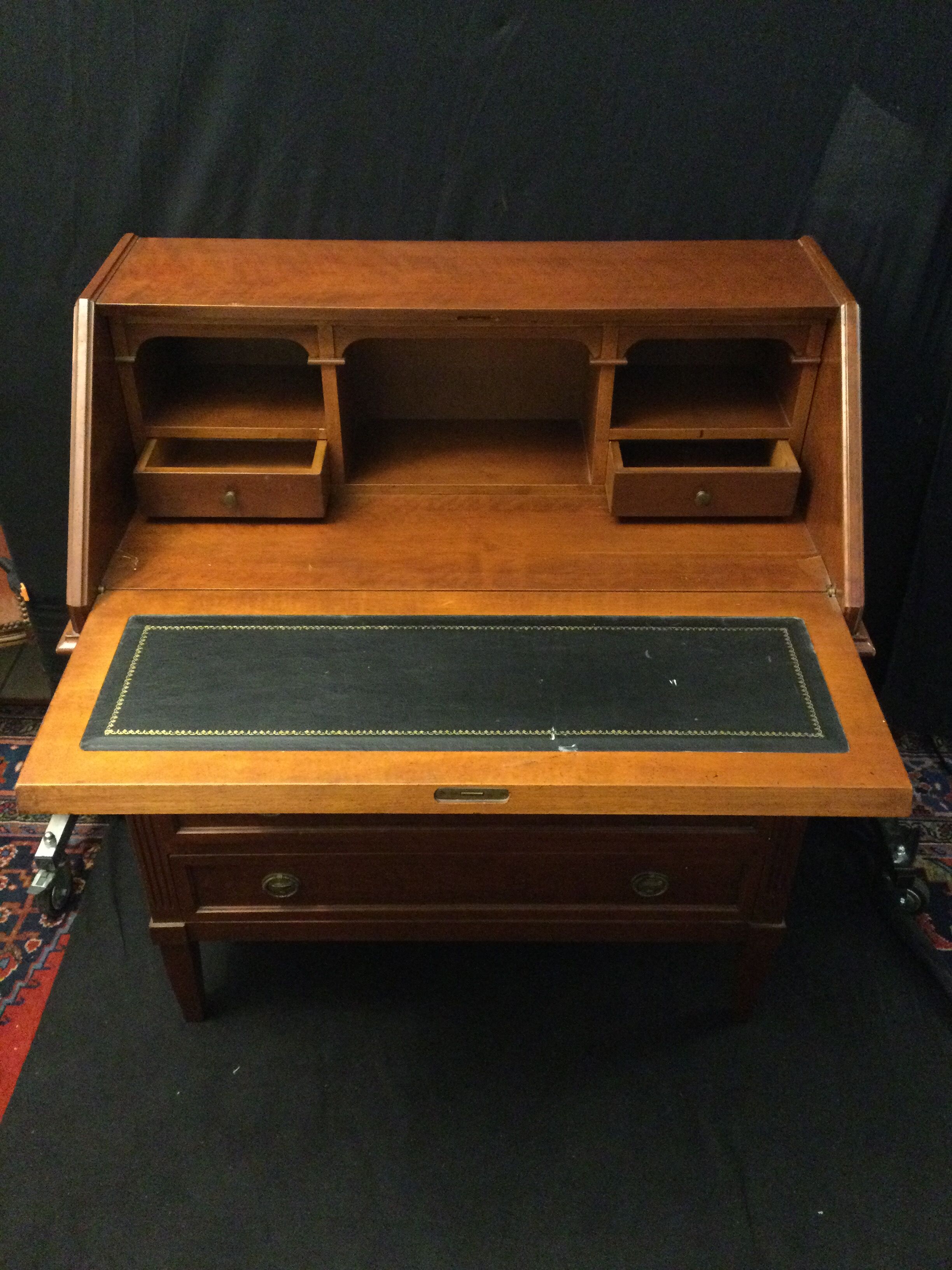 Writing desk in cherry