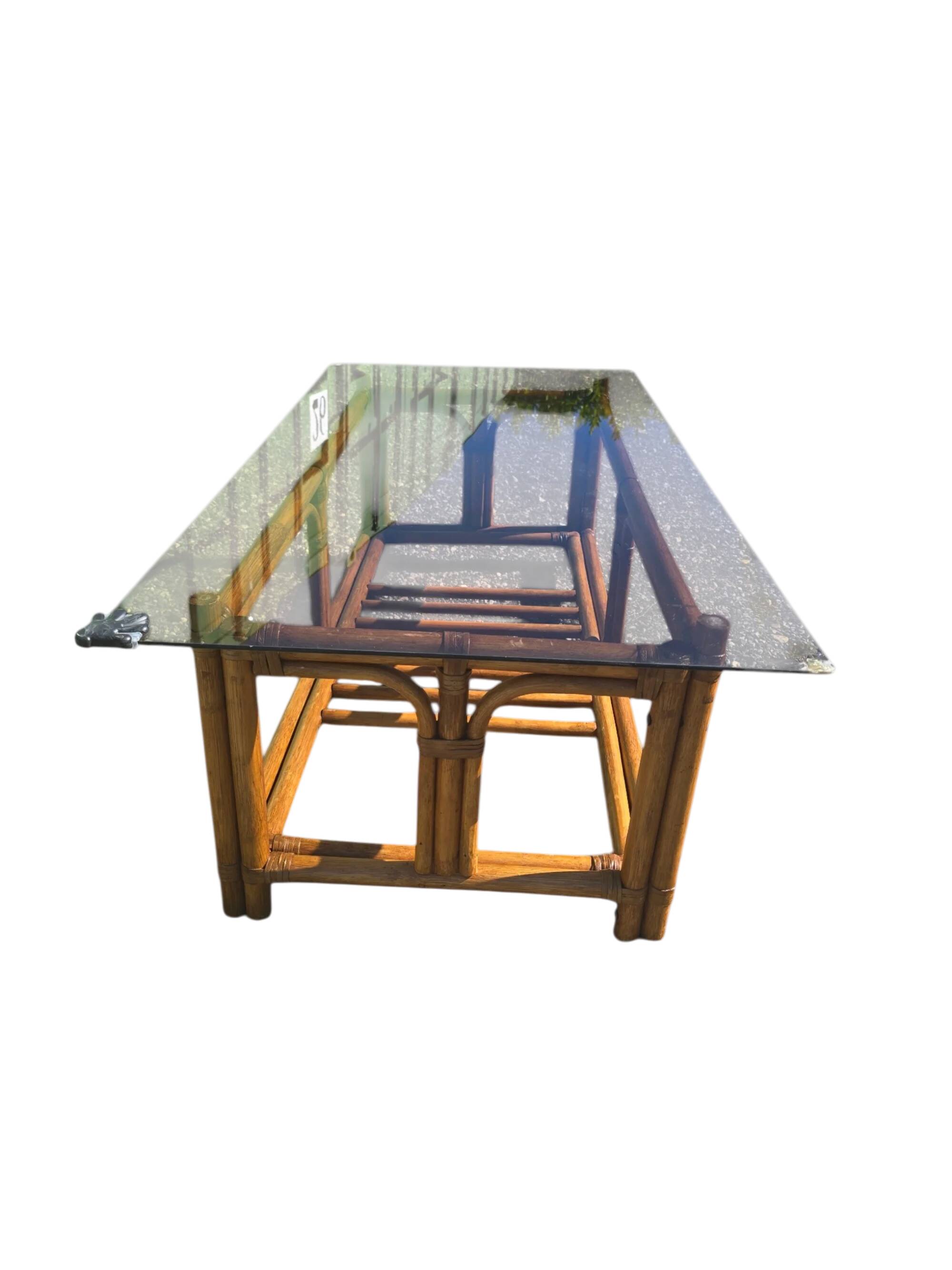 Table basse vintage rotin bambou et verre fumé