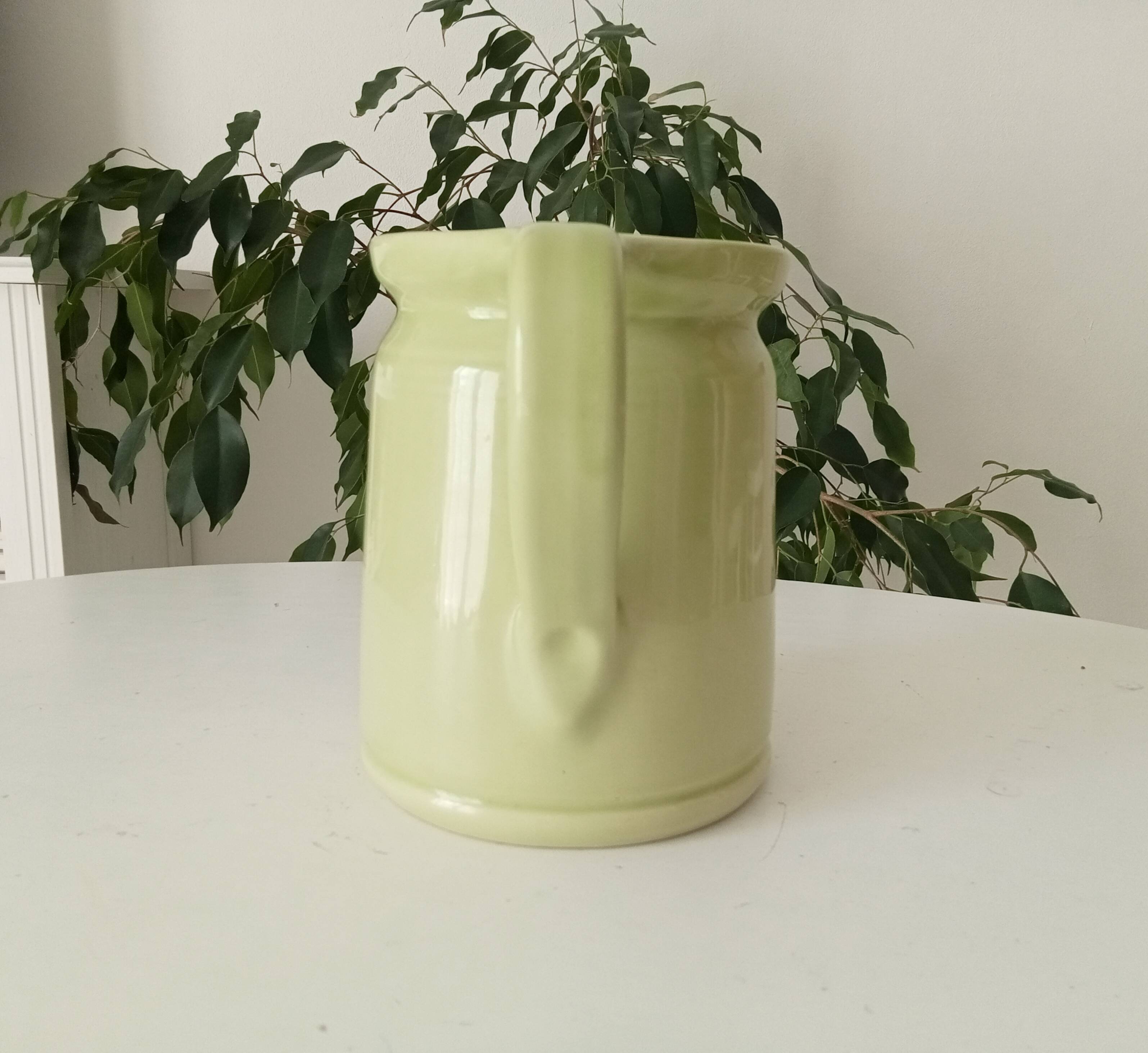 Pichet vintage en céramique craquelée